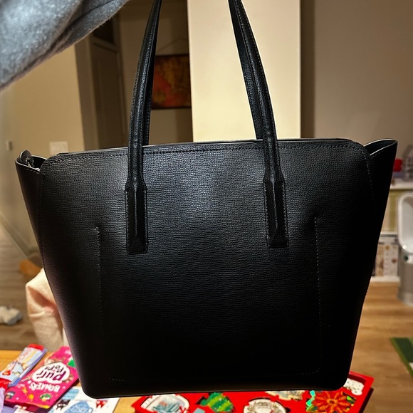 NWOT Kate Spade Classic Black Leather Tote - Picture 4 of 10